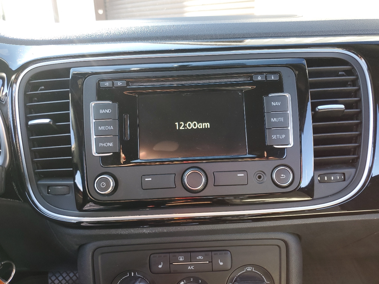 Volkswagen Beetle 1.8T Convertible 2015