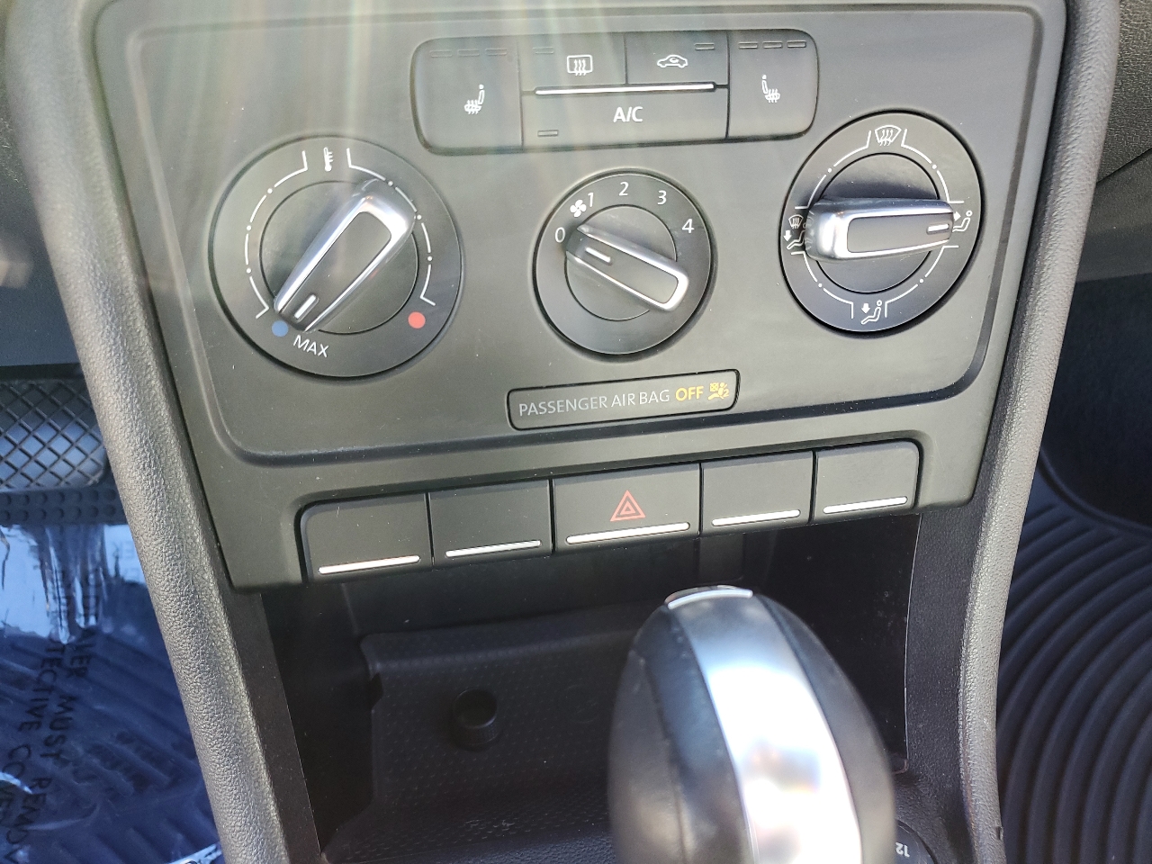 Volkswagen Beetle 1.8T Convertible 2015