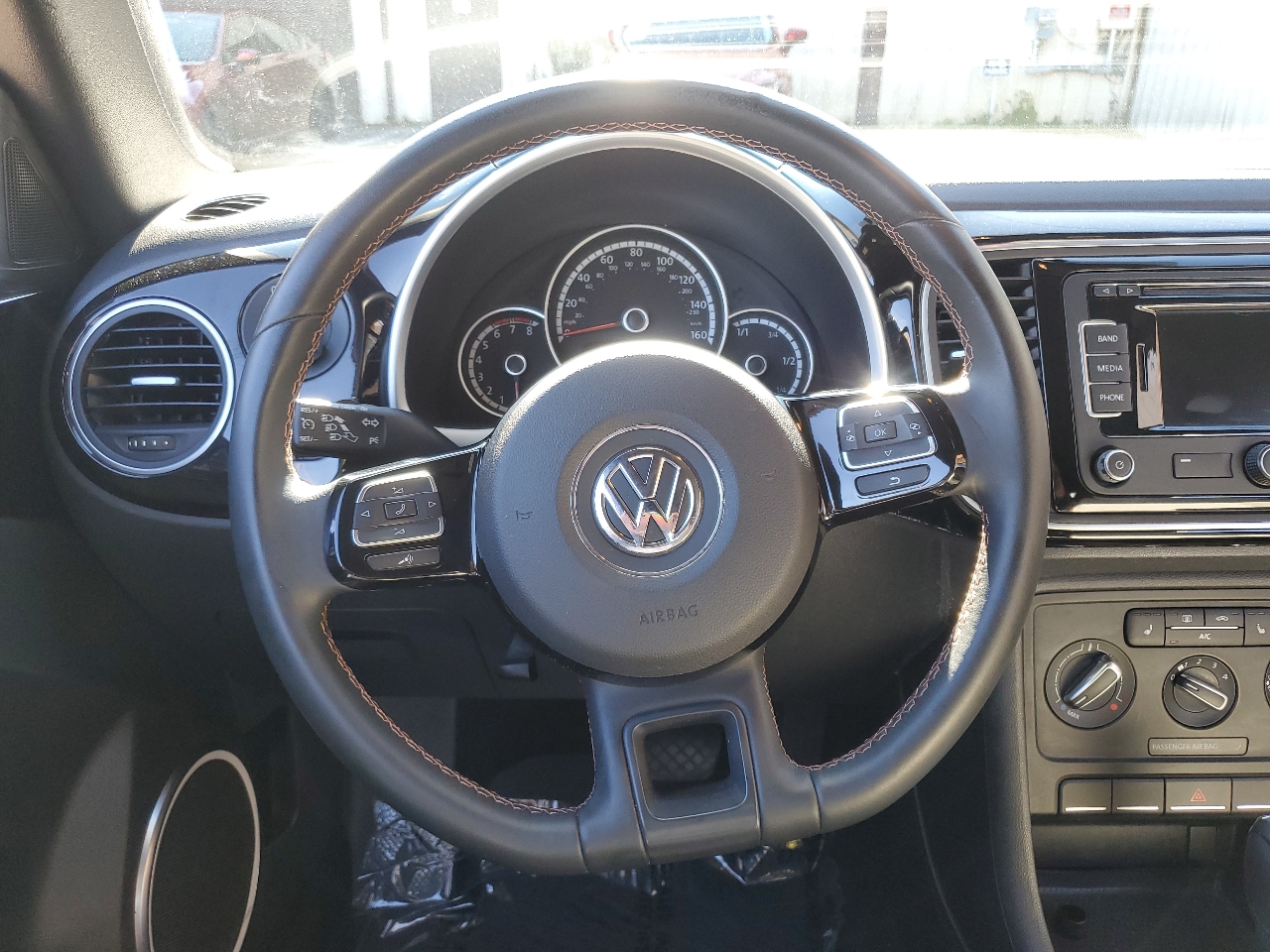 Volkswagen Beetle 1.8T Convertible 2015