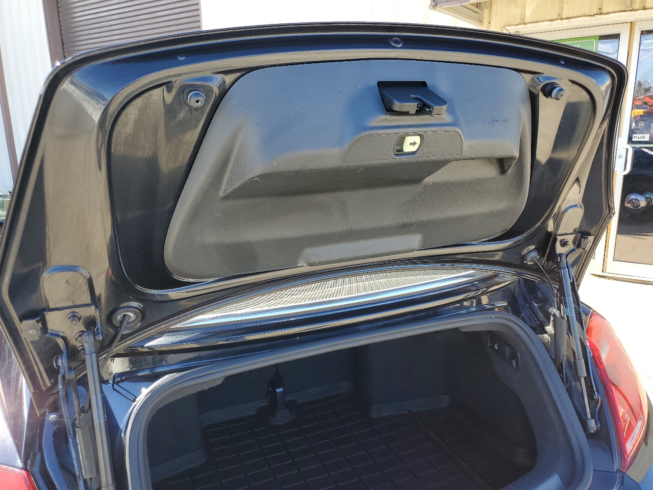 Volkswagen Beetle 1.8T Convertible 2015