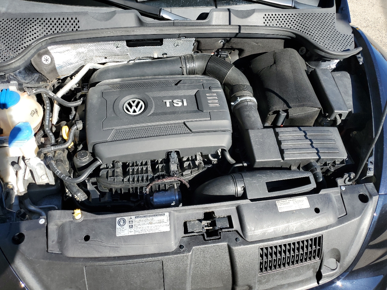 Volkswagen Beetle 1.8T Convertible 2015