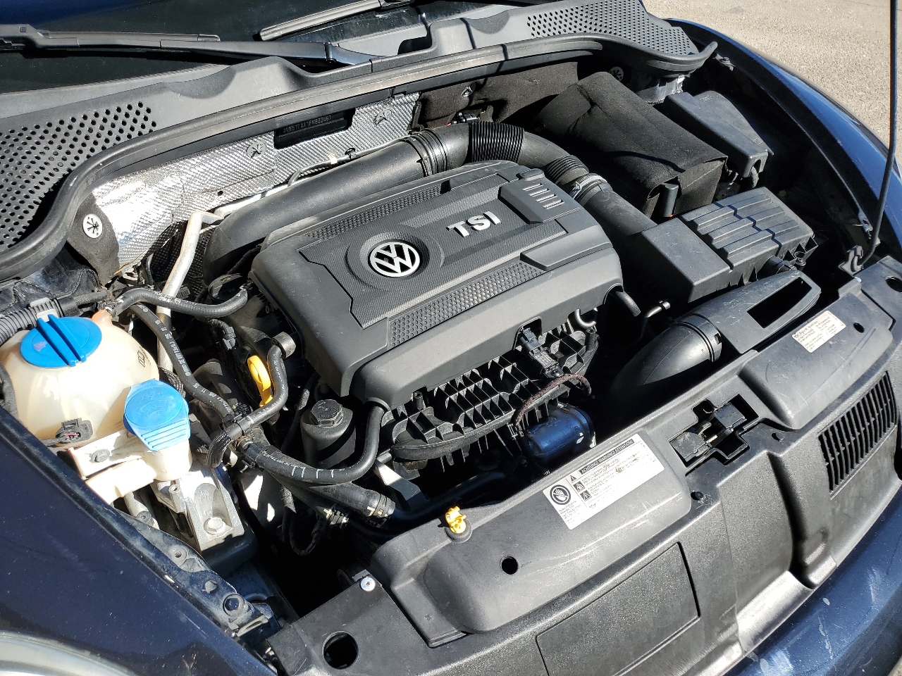 Volkswagen Beetle 1.8T Convertible 2015