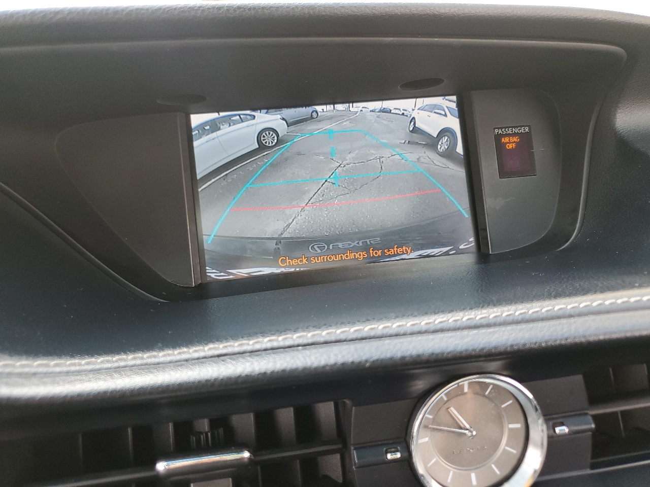 2013 Lexus ES 350 Luxury photo 2