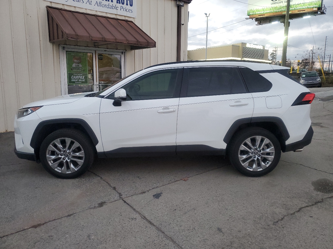 Toyota RAV4 XLE Premium 2019