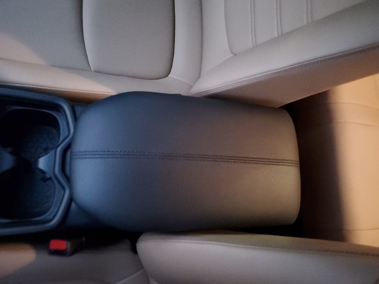 Toyota RAV4 XLE Premium 2019