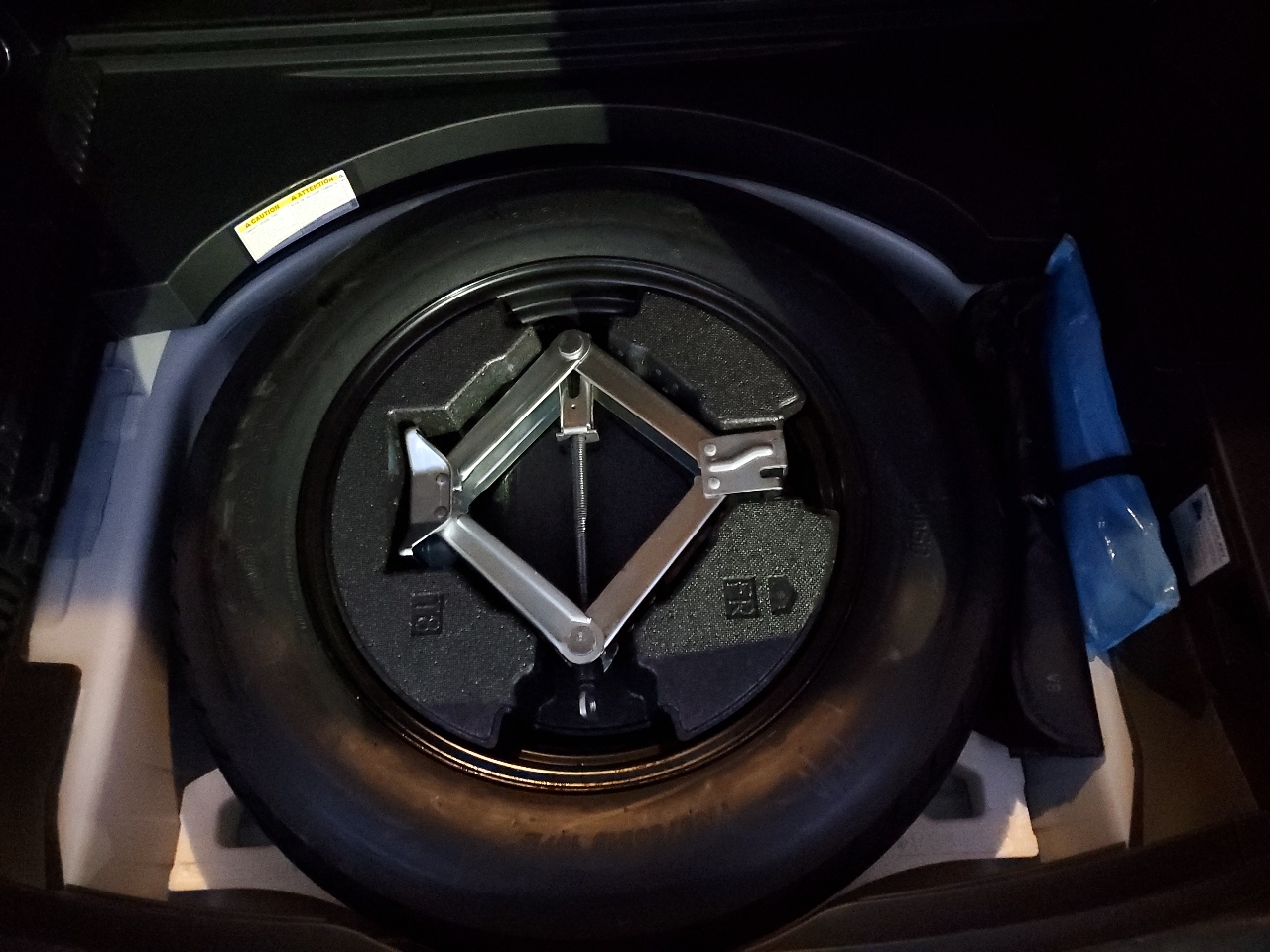 Toyota RAV4 XLE Premium 2019