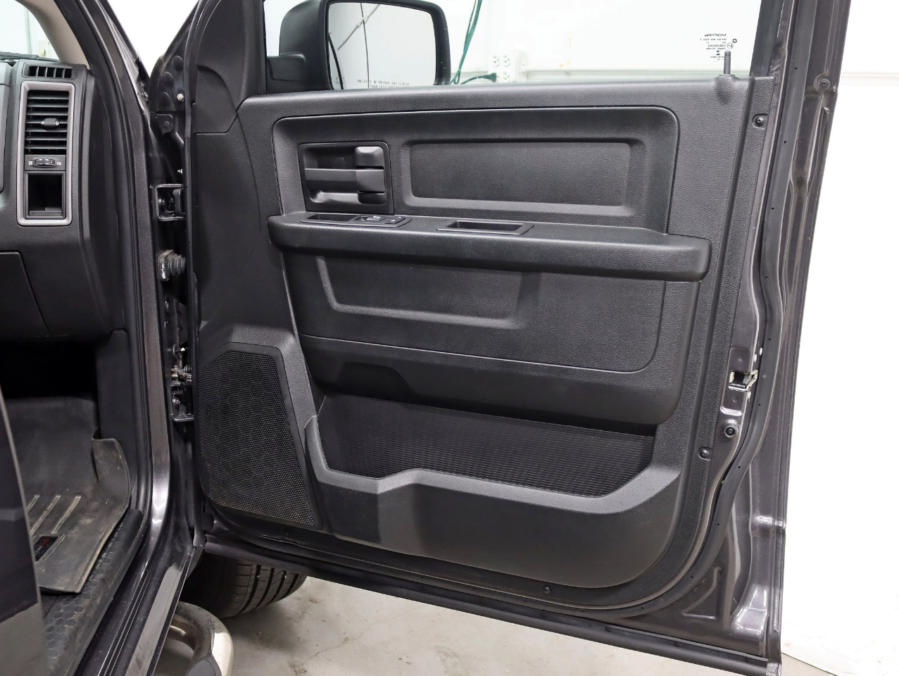 2018 Ram 1500 Express photo 27