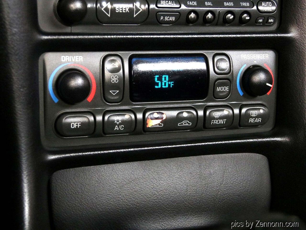 Chevrolet Corvette 2dr Convertible 1998 Chevrolet Corvette 2dr Convertible 1998