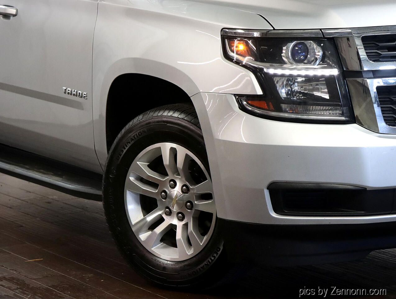 2017 Chevrolet Tahoe LT photo 3