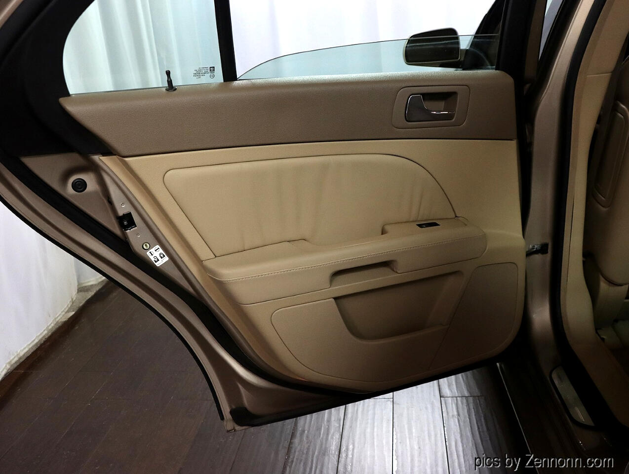 2006 Cadillac STS V6 photo 23