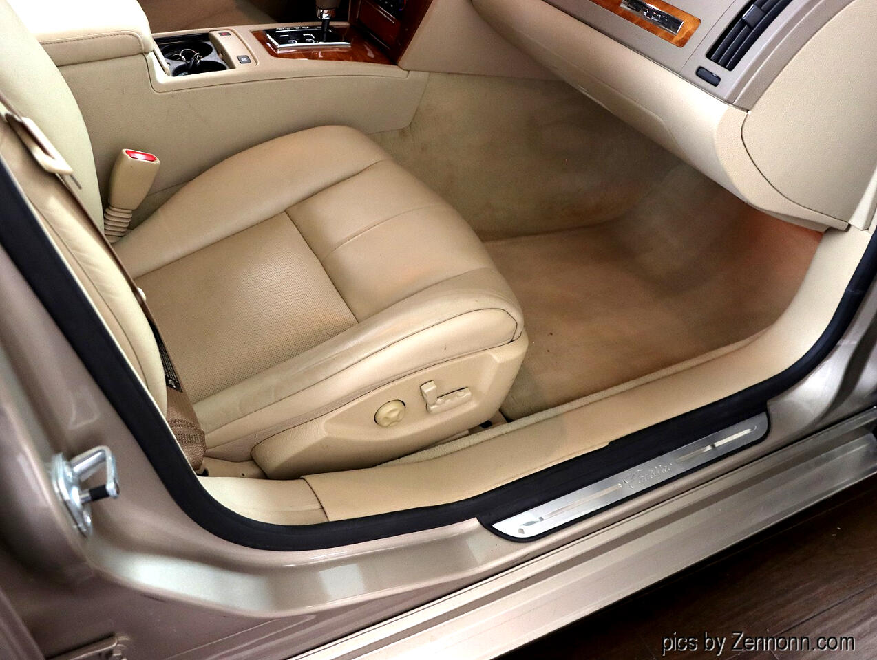 2006 Cadillac STS V6 photo 30