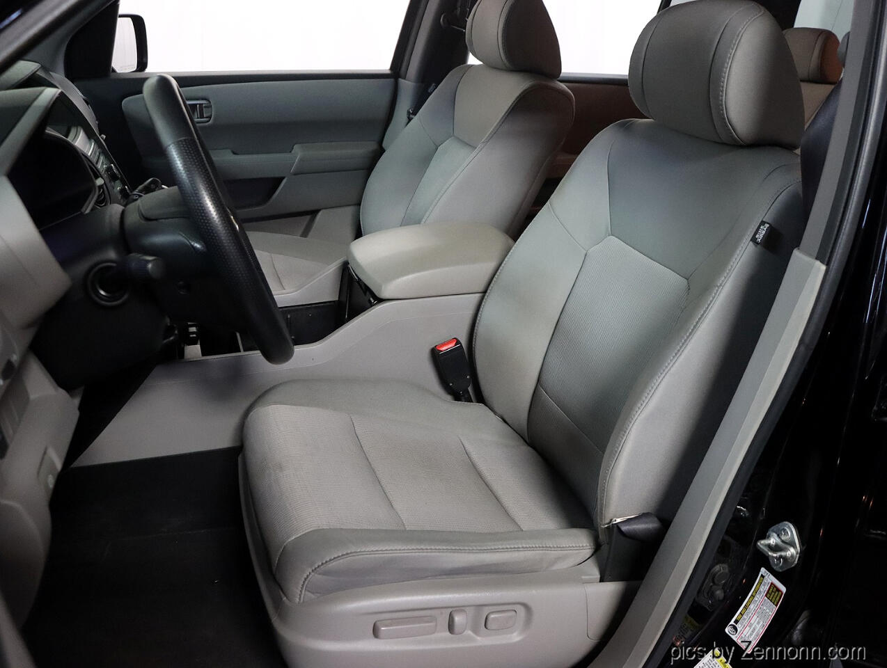 2011 Honda Pilot EX photo 11