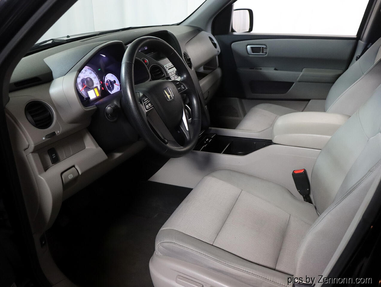 2011 Honda Pilot EX photo 12