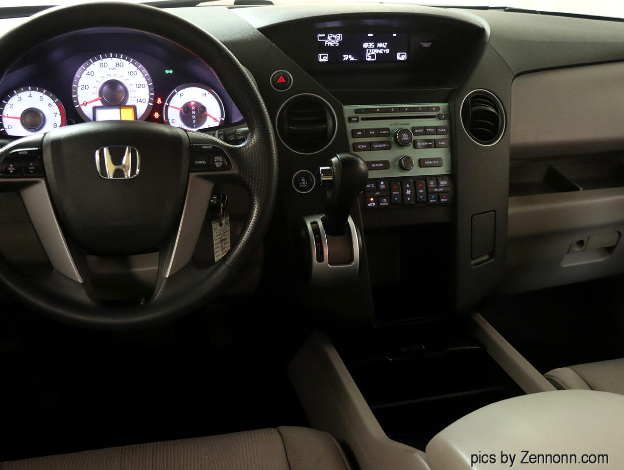 2011 Honda Pilot EX photo 17