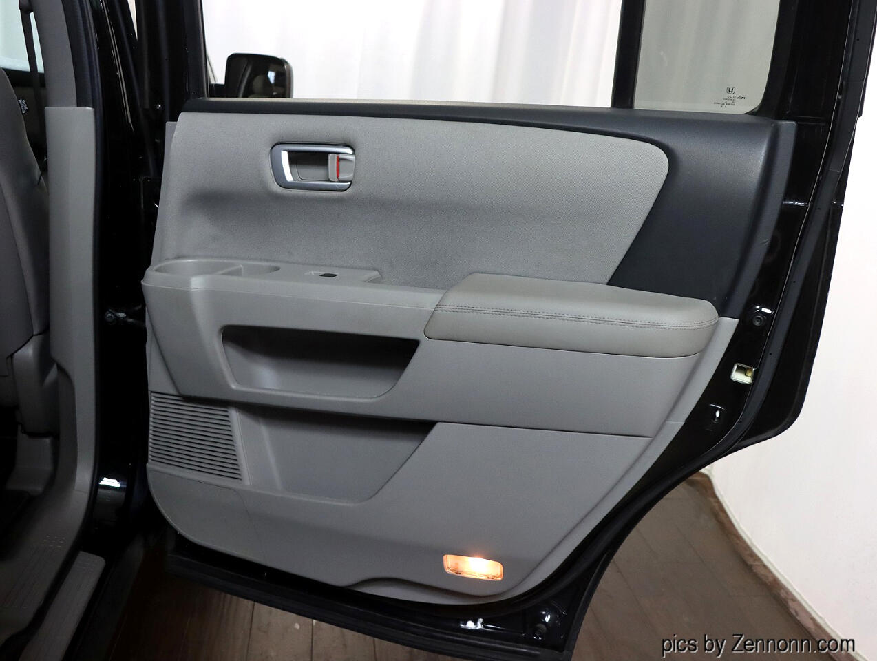 2011 Honda Pilot EX photo 26