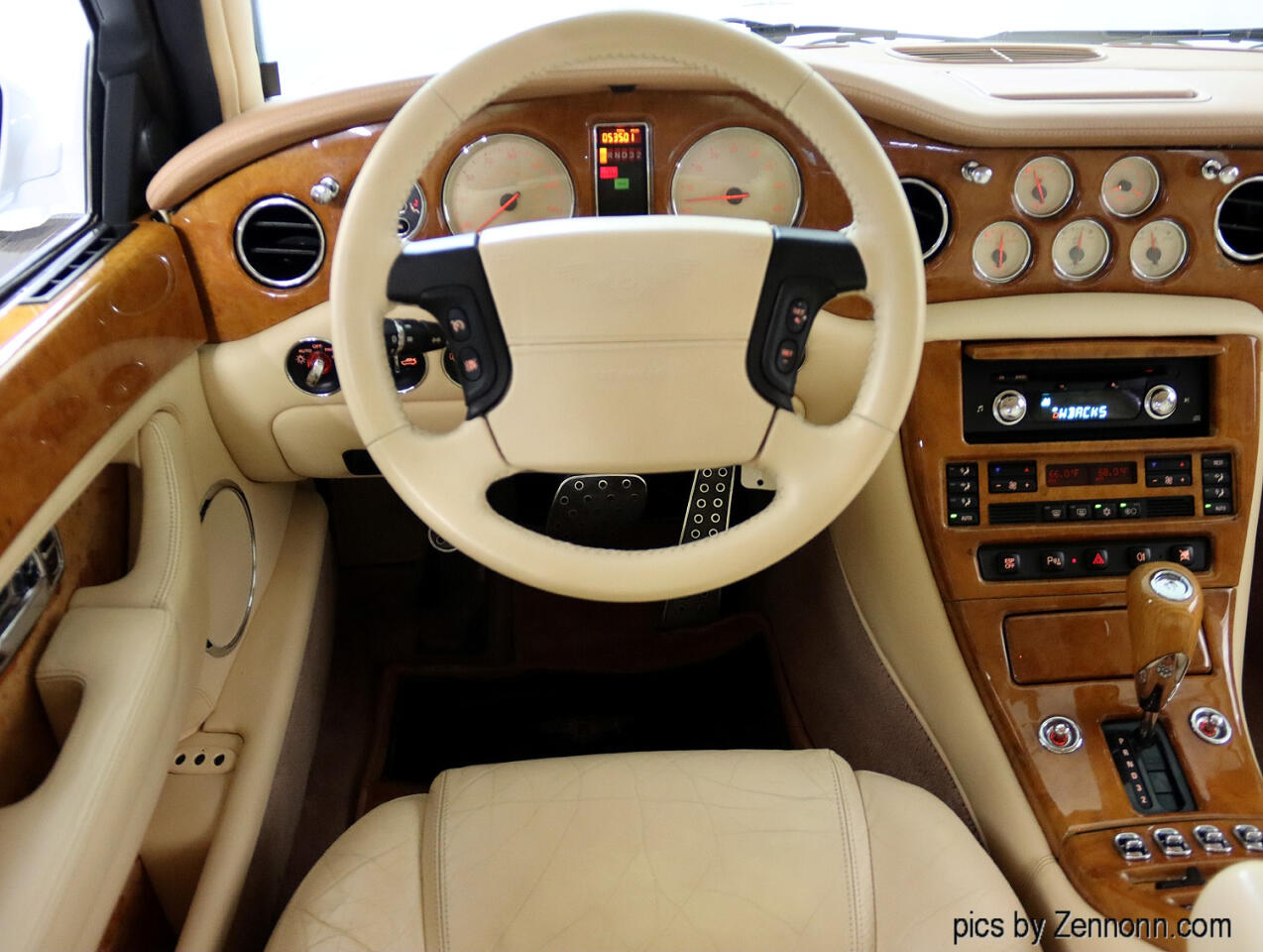 Bentley Arnage 4dr Sdn RL 2003 Bentley Arnage 4dr Sdn RL 2003