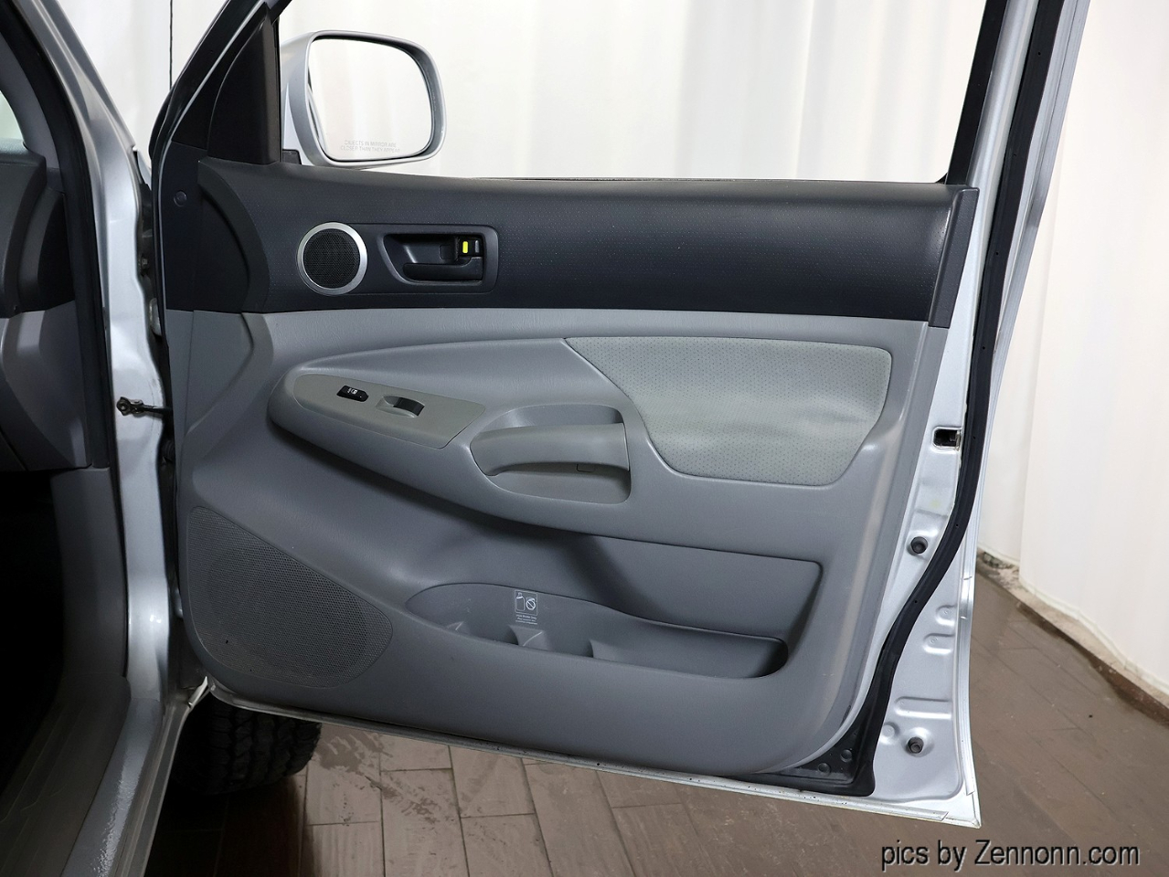 Toyota Tacoma Access 128" V6 Auto 4WD (Natl) 2005