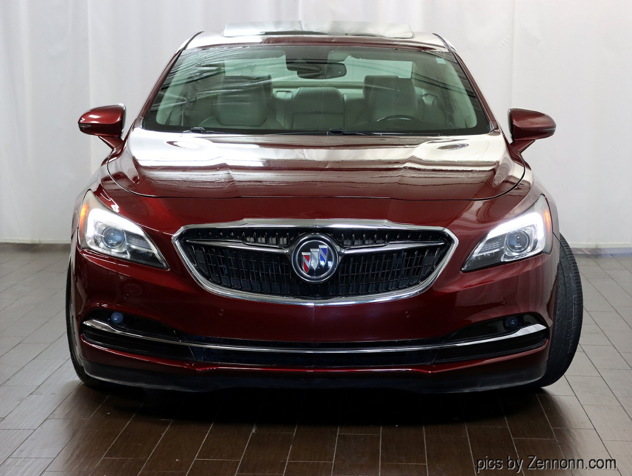2017 Buick LaCrosse Premium photo 4