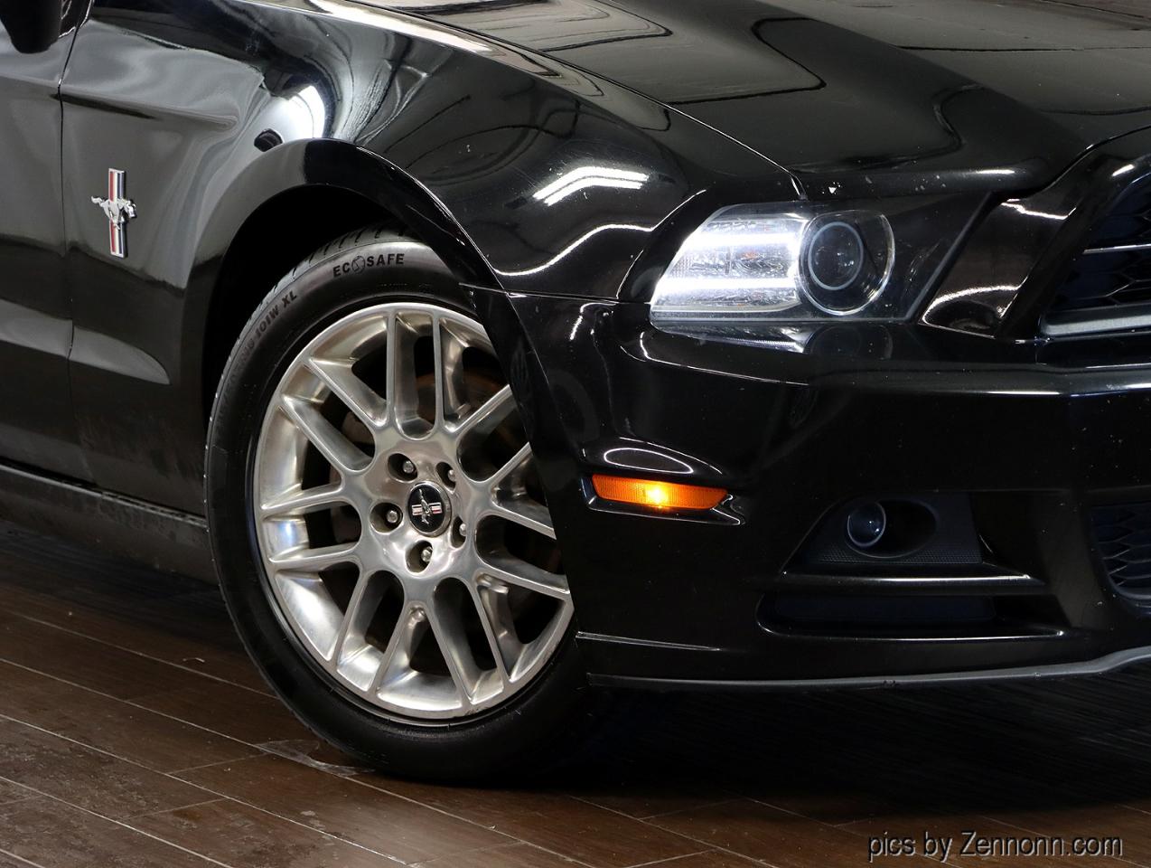 Ford Mustang 2dr Conv V6 2014