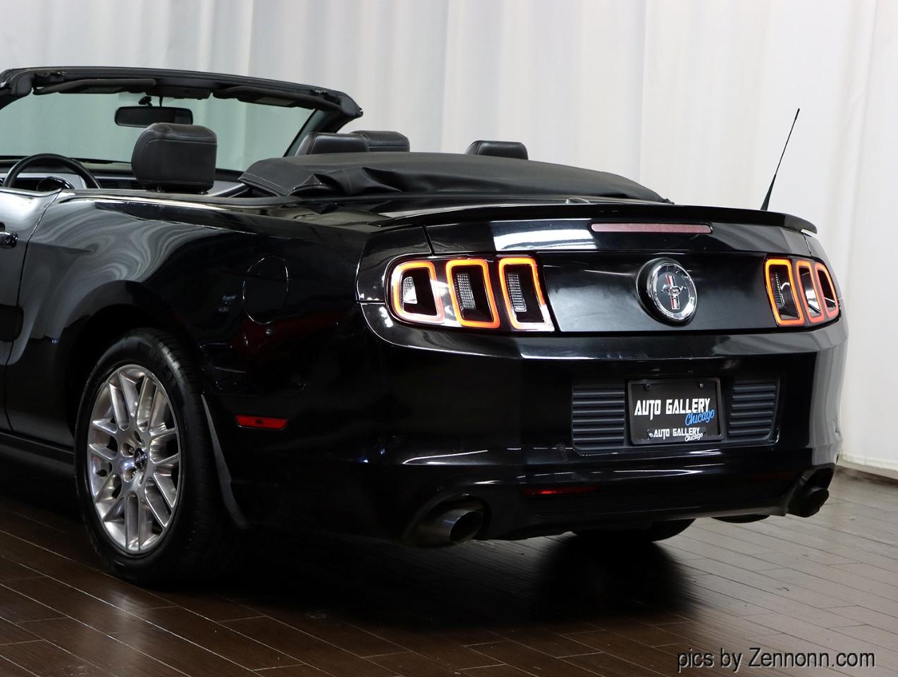 Ford Mustang 2dr Conv V6 2014