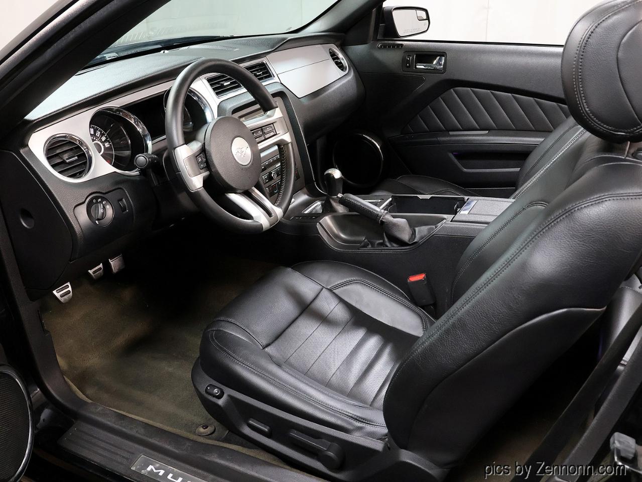 Ford Mustang 2dr Conv V6 2014