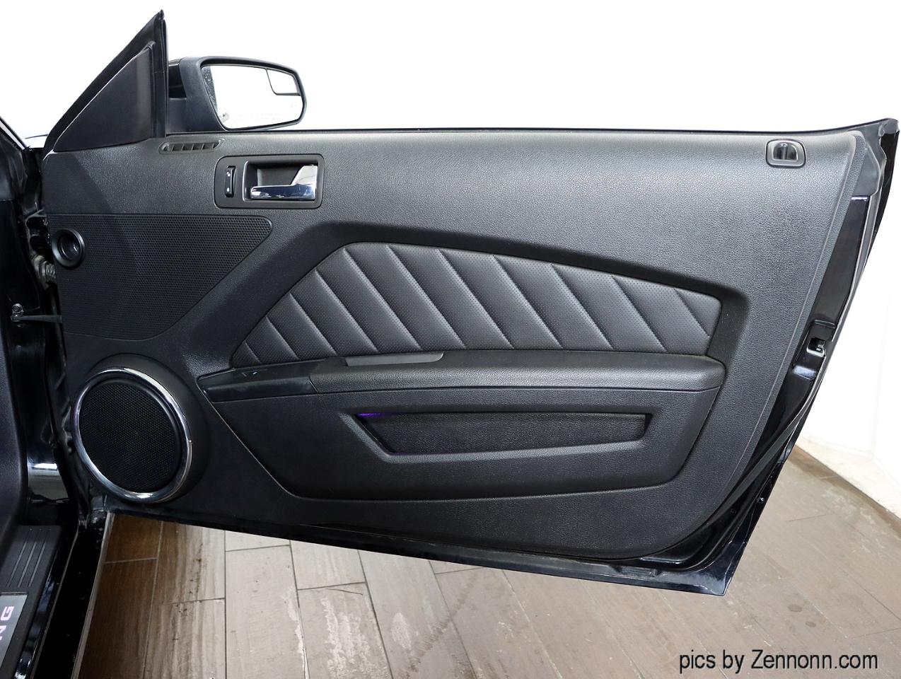 Ford Mustang 2dr Conv V6 2014