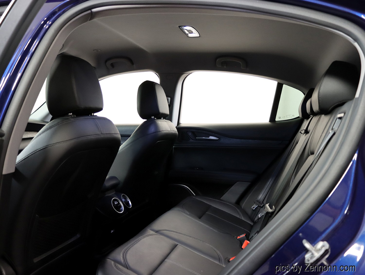 Alfa Romeo Stelvio AWD 2019 Alfa Romeo Stelvio AWD 2019