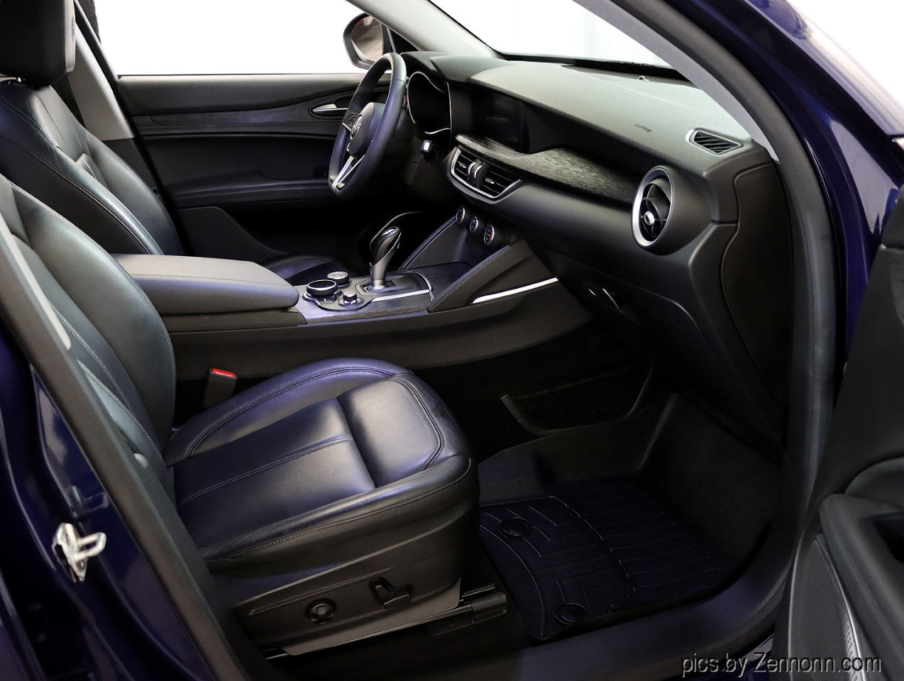 Alfa Romeo Stelvio AWD 2019 Alfa Romeo Stelvio AWD 2019