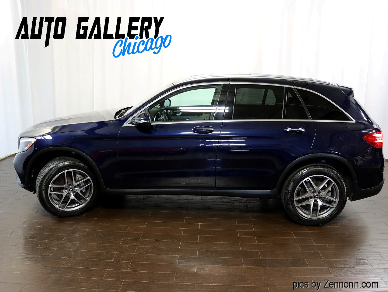Mercedes-Benz GLC GLC 300 4MATIC SUV 2017 Mercedes-Benz GLC GLC 300 4MATIC SUV 2017