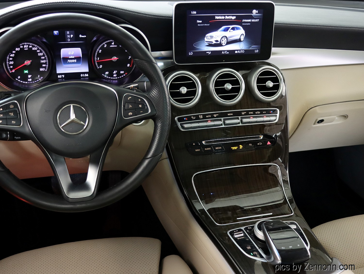 Mercedes-Benz GLC GLC 300 4MATIC SUV 2017 Mercedes-Benz GLC GLC 300 4MATIC SUV 2017