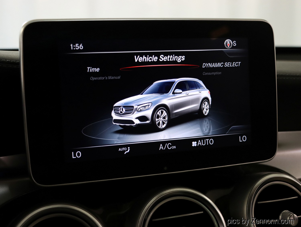 Mercedes-Benz GLC GLC 300 4MATIC SUV 2017 Mercedes-Benz GLC GLC 300 4MATIC SUV 2017