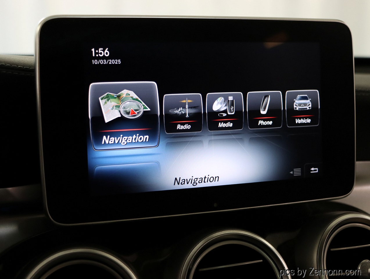 Mercedes-Benz GLC GLC 300 4MATIC SUV 2017 Mercedes-Benz GLC GLC 300 4MATIC SUV 2017