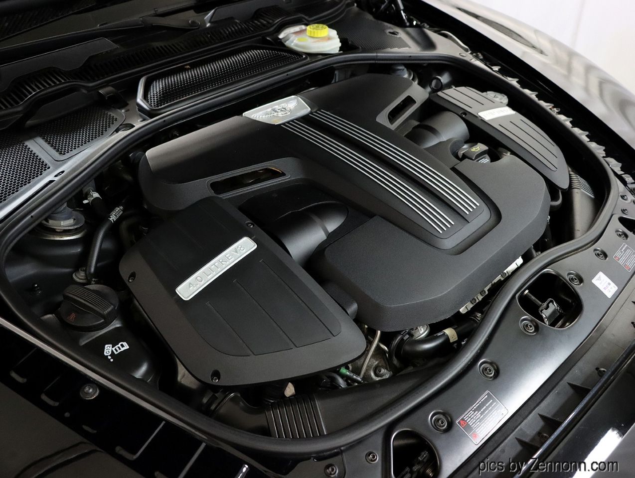 2018 Bentley Flying Spur V8 photo 36