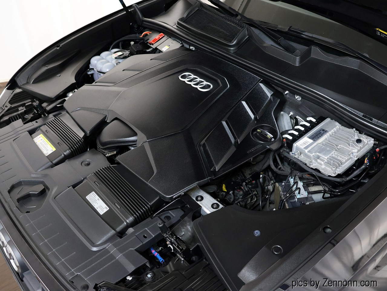 Audi Q8 Prestige 55 TFSI quattro 2020