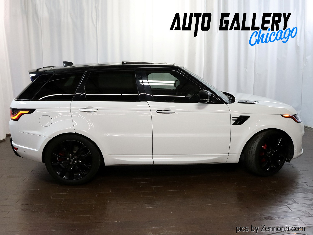 2021 Land Rover Range Rover Sport HSE Westminster Edition photo 2
