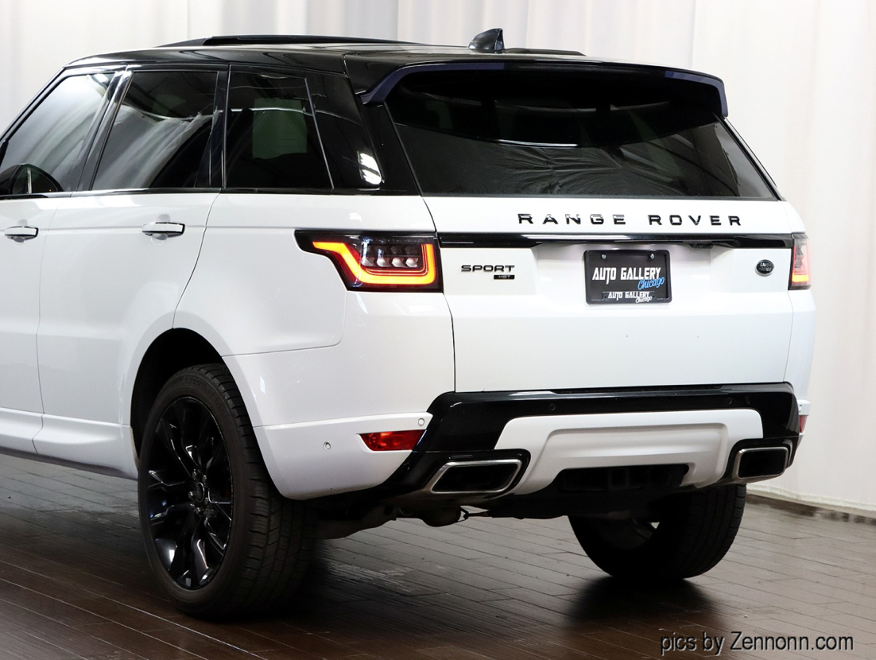 2021 Land Rover Range Rover Sport HSE Westminster Edition photo 4