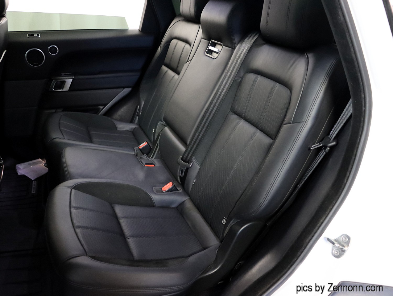 2021 Land Rover Range Rover Sport HSE Westminster Edition photo 9