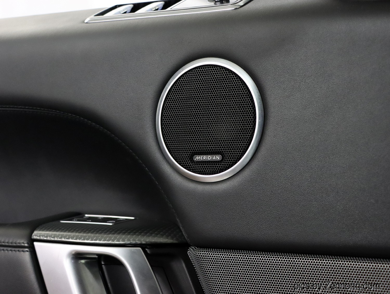 2021 Land Rover Range Rover Sport HSE Westminster Edition photo 23
