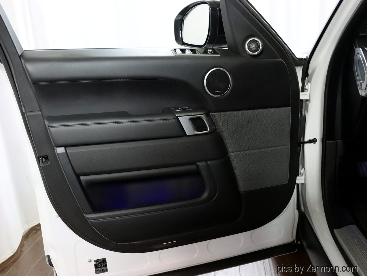 2021 Land Rover Range Rover Sport HSE Westminster Edition photo 24