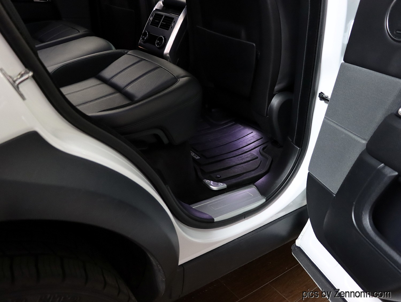 2021 Land Rover Range Rover Sport HSE Westminster Edition photo 32