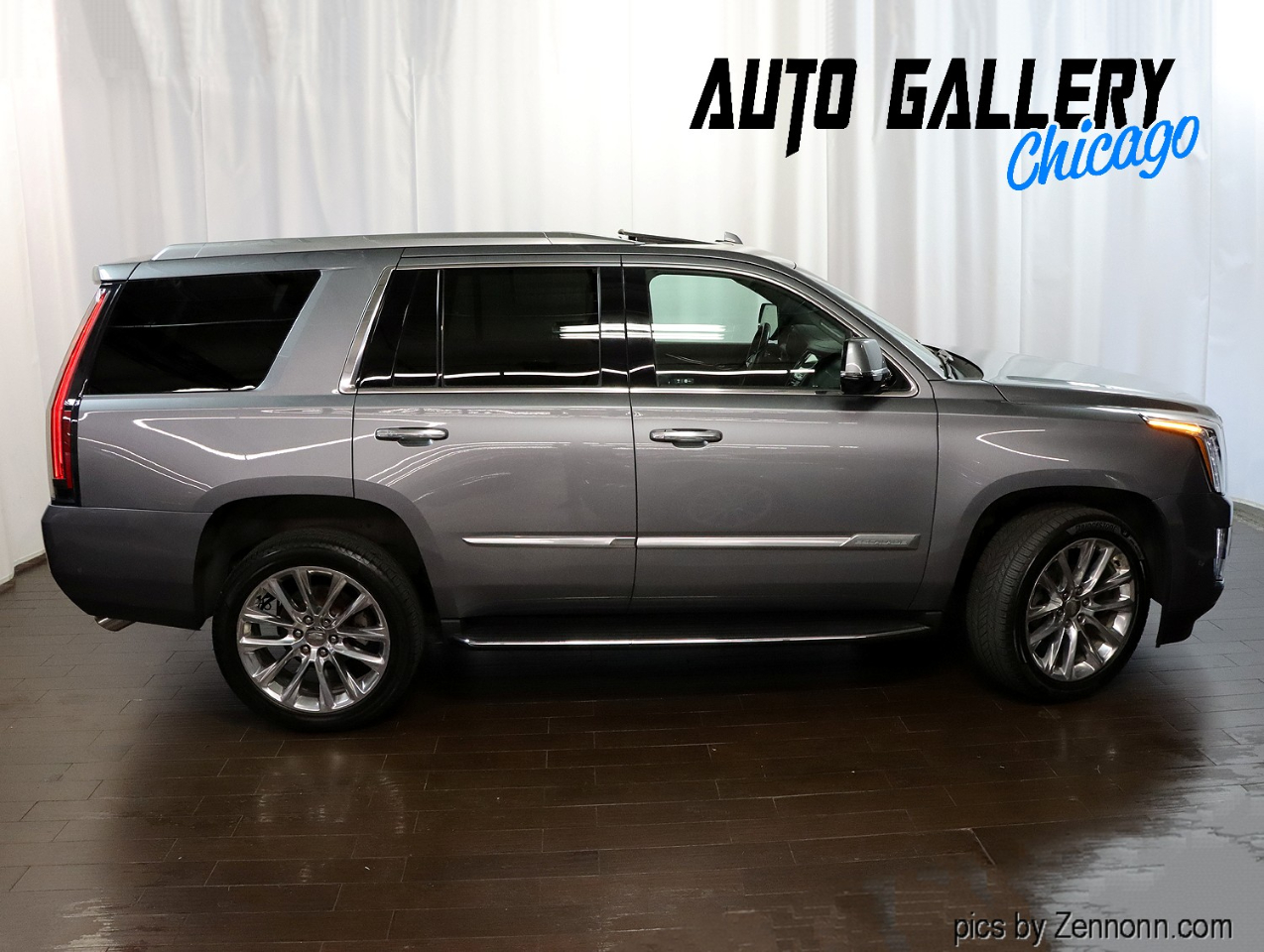 2018 Cadillac Escalade Luxury photo 4