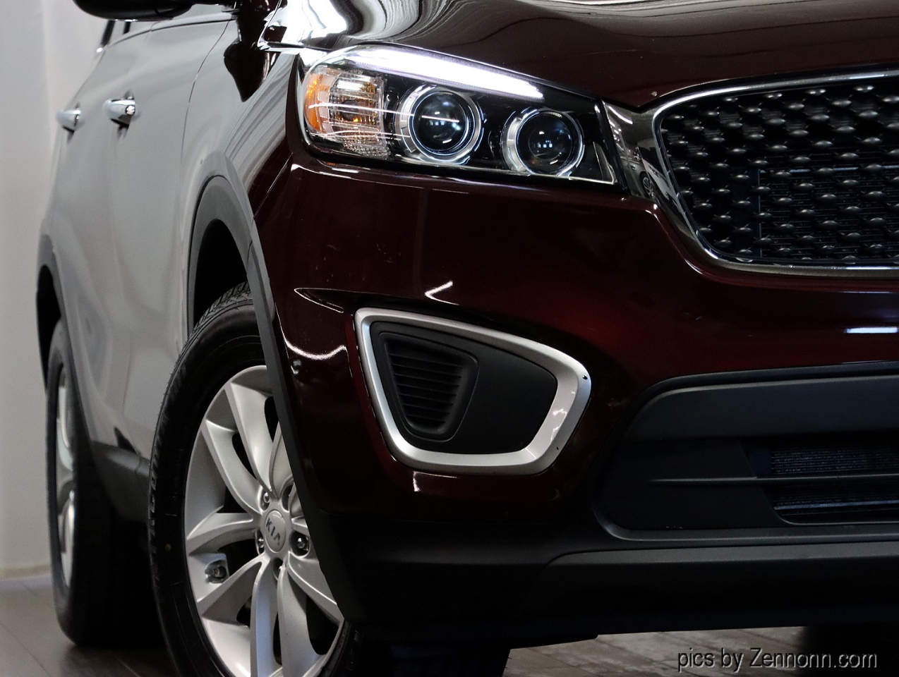 2017 Kia Sorento LX photo 3