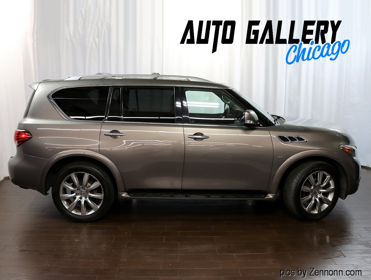 2014 Infiniti QX80 photo 3