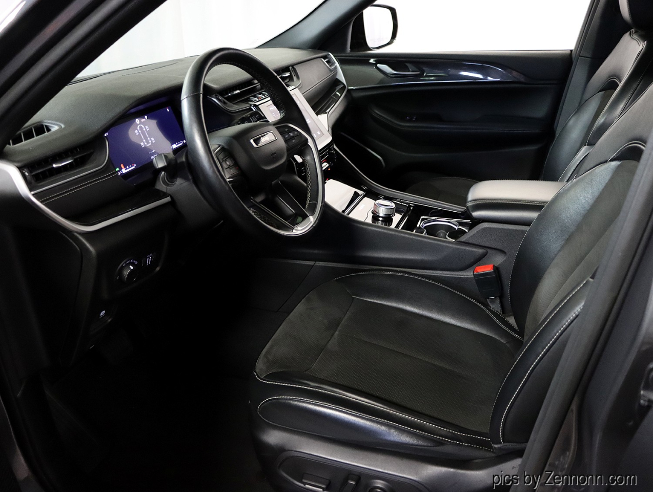 Jeep Grand Cherokee Altitude 4x4 2022