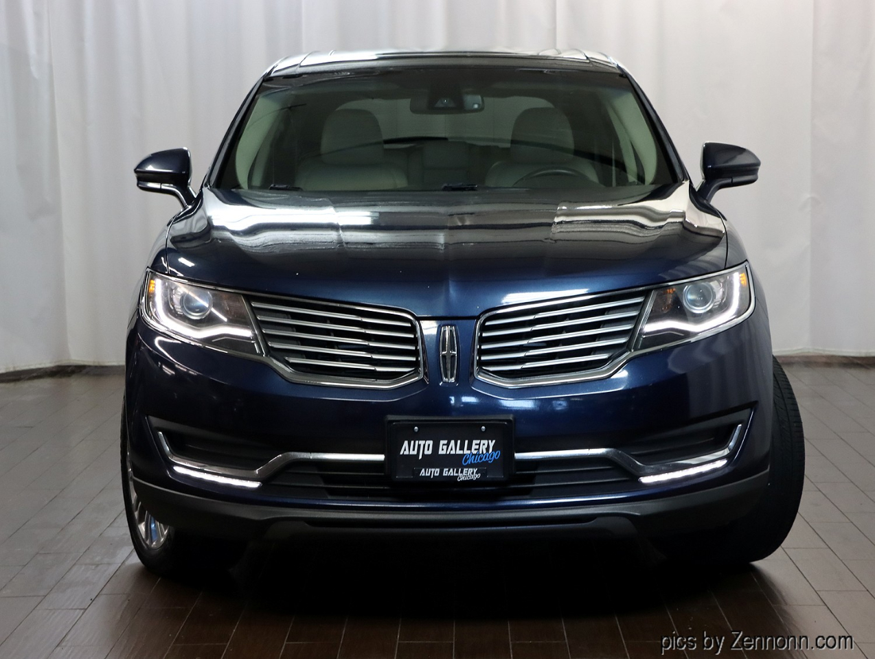 2017 Lincoln MKX Reserve Base photo 4