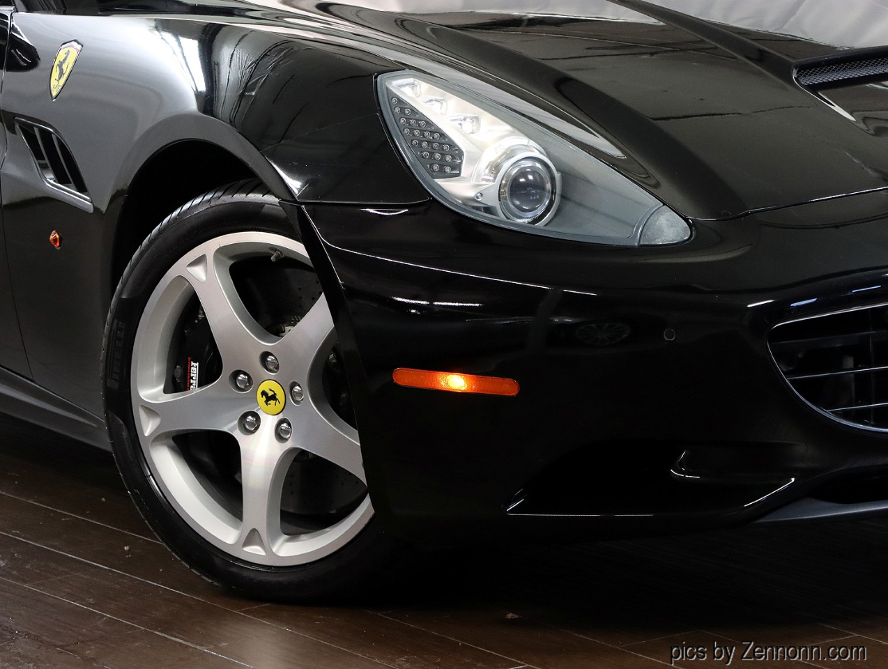 2010 Ferrari California photo 2