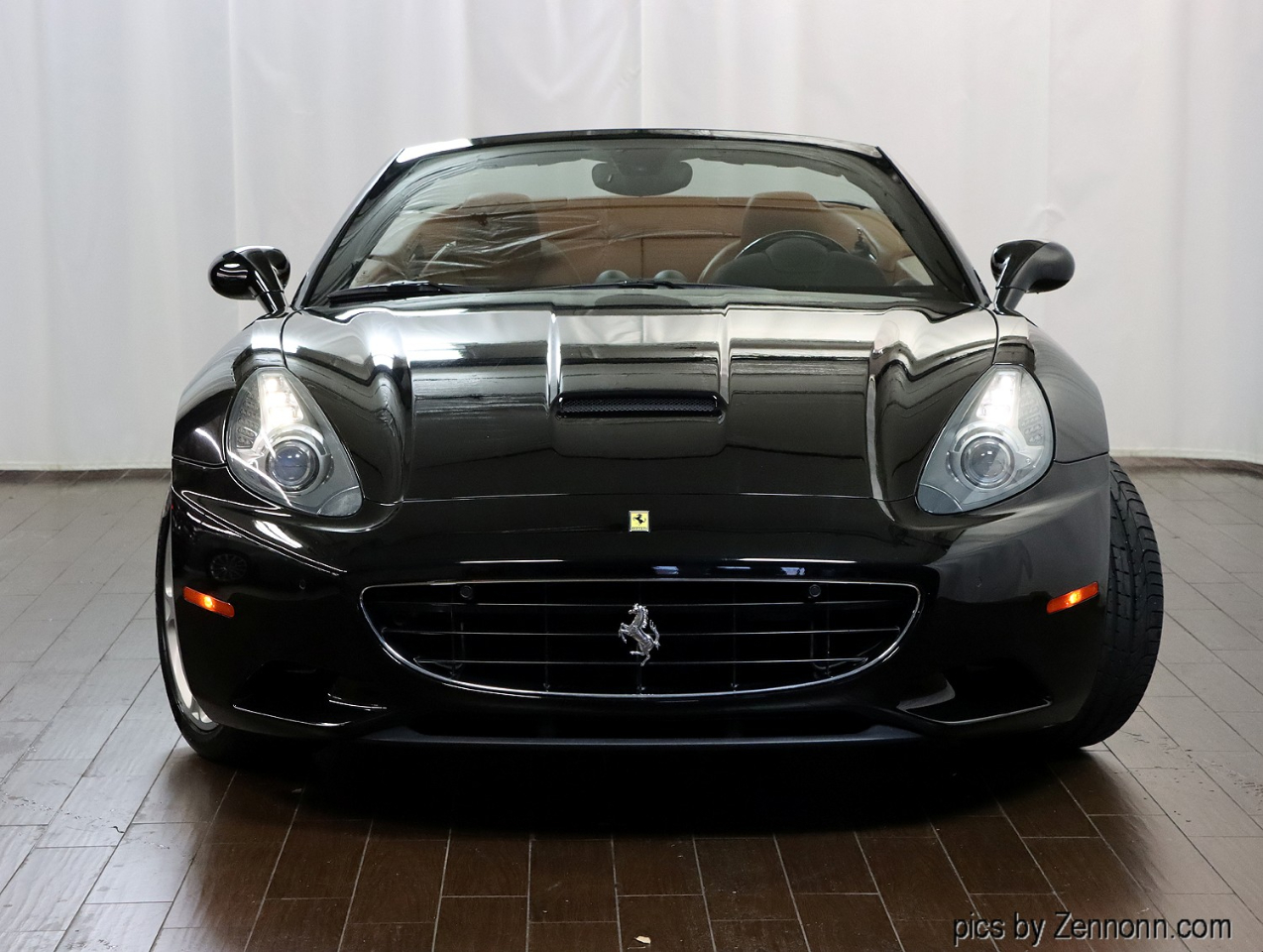 2010 Ferrari California photo 4