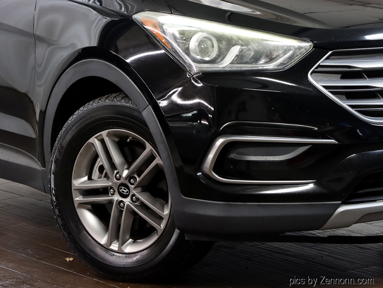 Hyundai Santa Fe Sport 2.4L Auto AWD 2017 Hyundai Santa Fe Sport 2.4L Auto AWD 2017