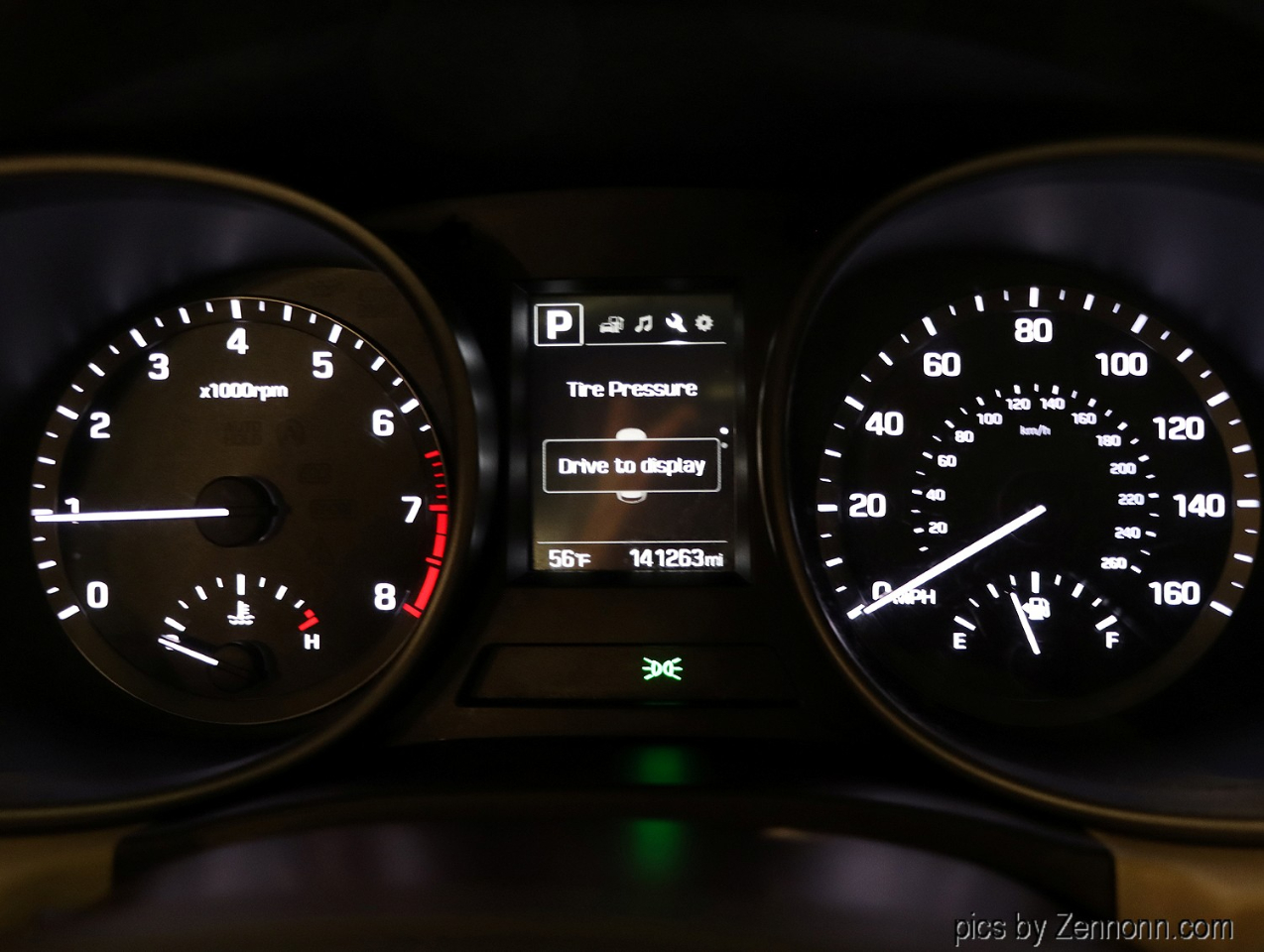 Hyundai Santa Fe Sport 2.4L Auto AWD 2017 Hyundai Santa Fe Sport 2.4L Auto AWD 2017