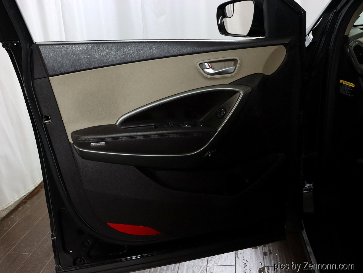 Hyundai Santa Fe Sport 2.4L Auto AWD 2017 Hyundai Santa Fe Sport 2.4L Auto AWD 2017